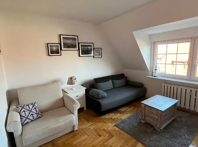 Apartament Kołobrzeska Mansarda, Narutowicza 8